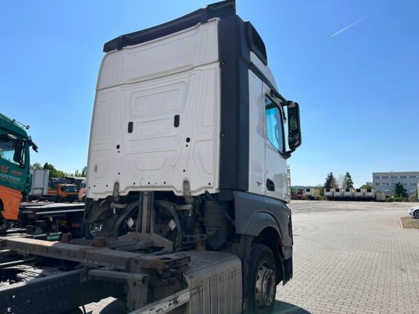 Mercedes-Benz Actros 2543 - Image 4