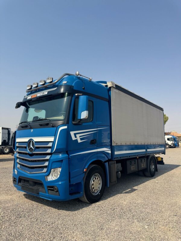 Actros 2151 - Image 2